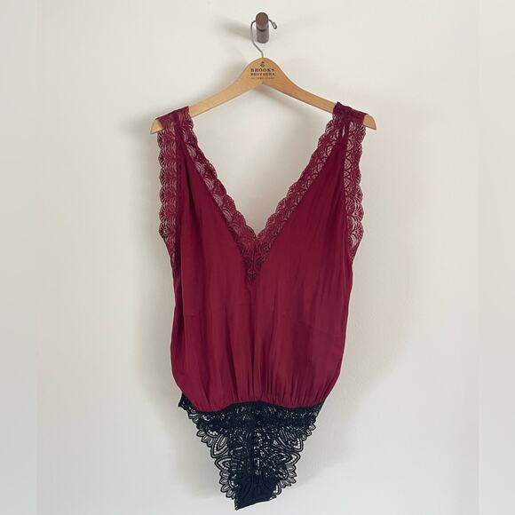 Free People - NWOT Elegant Lace Trim Burgundy Bodysuit - Picture 6 of 8